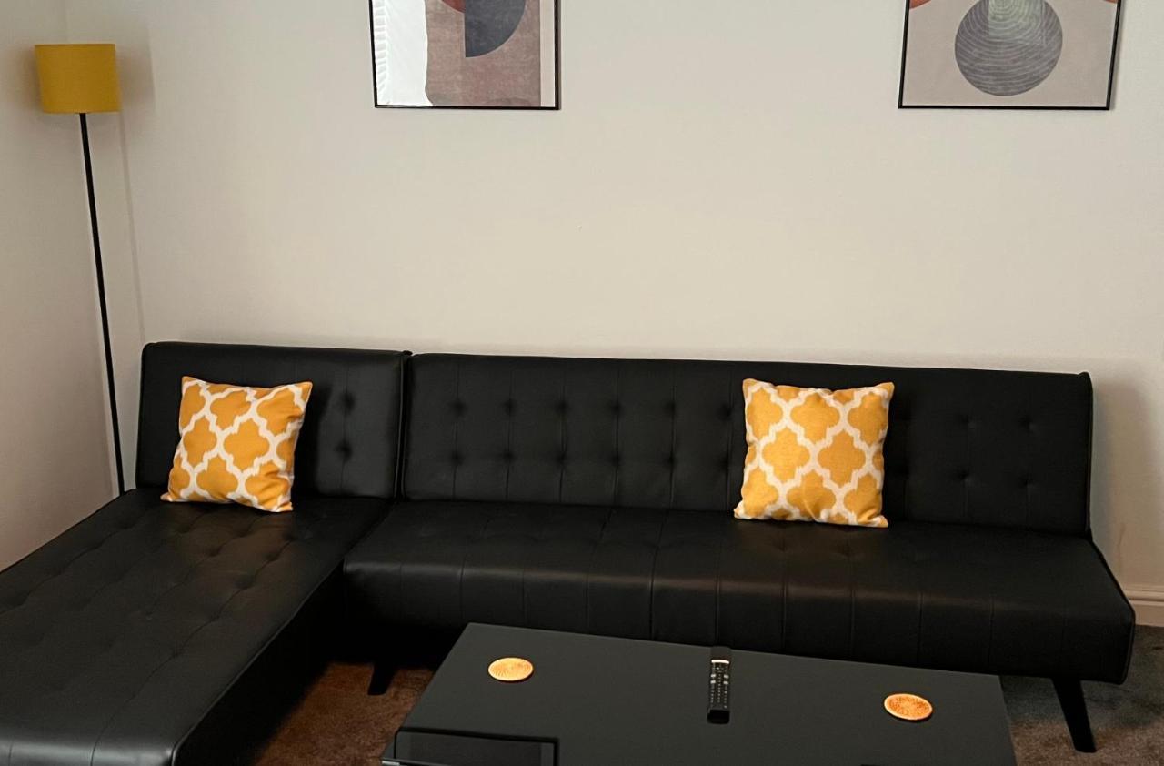Spacious Ground Floor Suite Comfortably Sleeps Up To Eight Halifax Exteriér fotografie