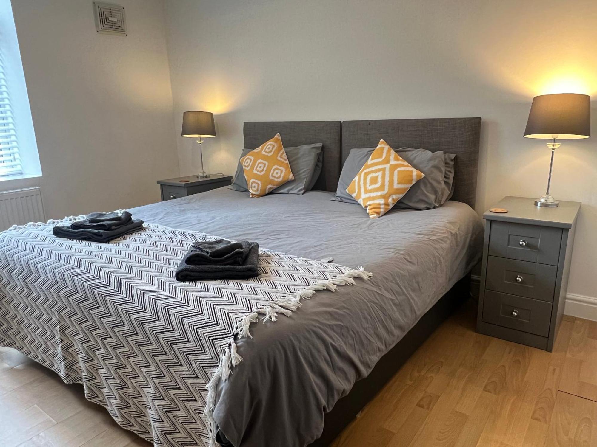 Spacious Ground Floor Suite Comfortably Sleeps Up To Eight Halifax Exteriér fotografie